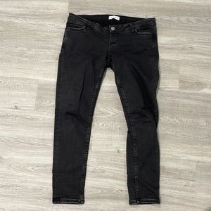 Zara “the maternity mood” black jeans, size M